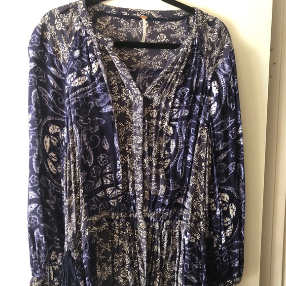 Free People Tops - Free people shirt — never worn!